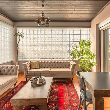 Апартаменты Avgerinos *